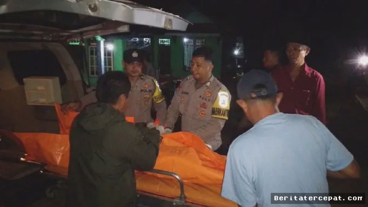 Polisi Evakuasi Jasad Petugas Koperasi Tergantung di Pohon Kakao