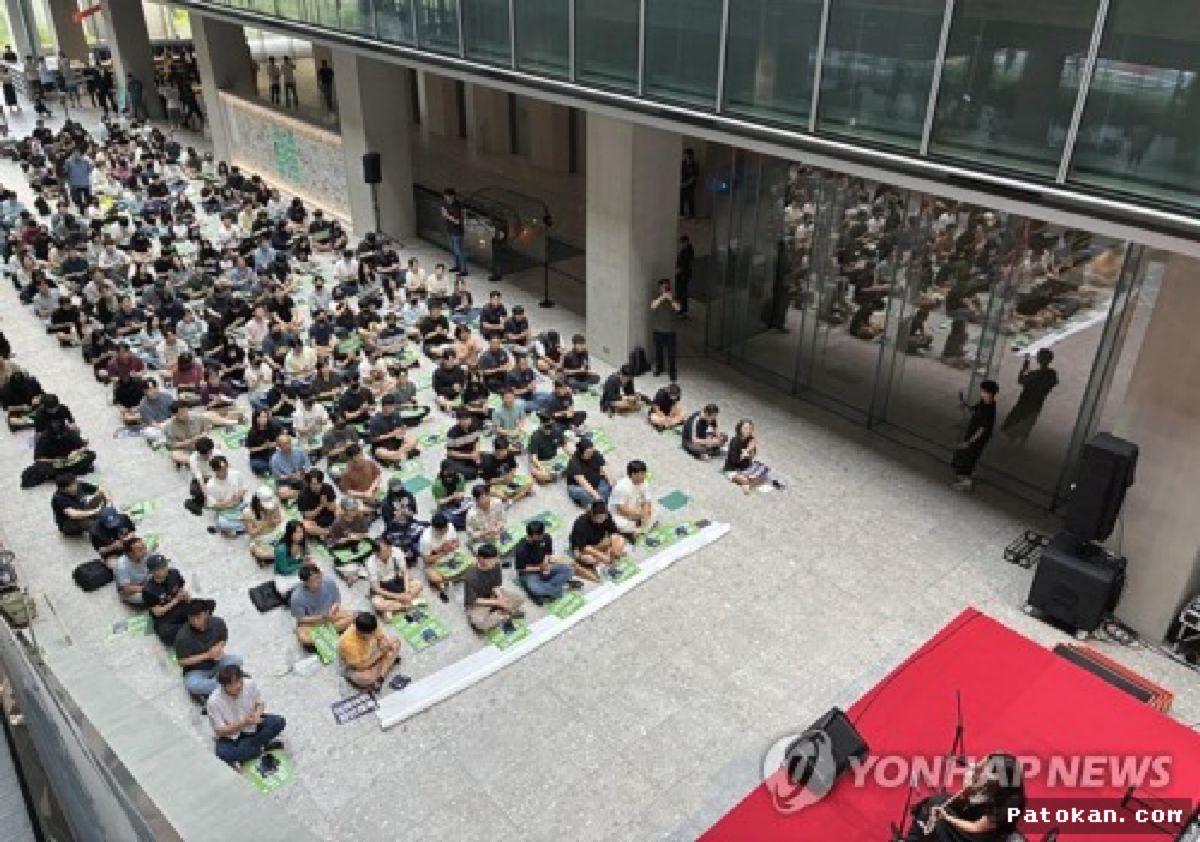 Serikat Pekerja Naver Z Gelar Aksi Mogok Kerja Parsial