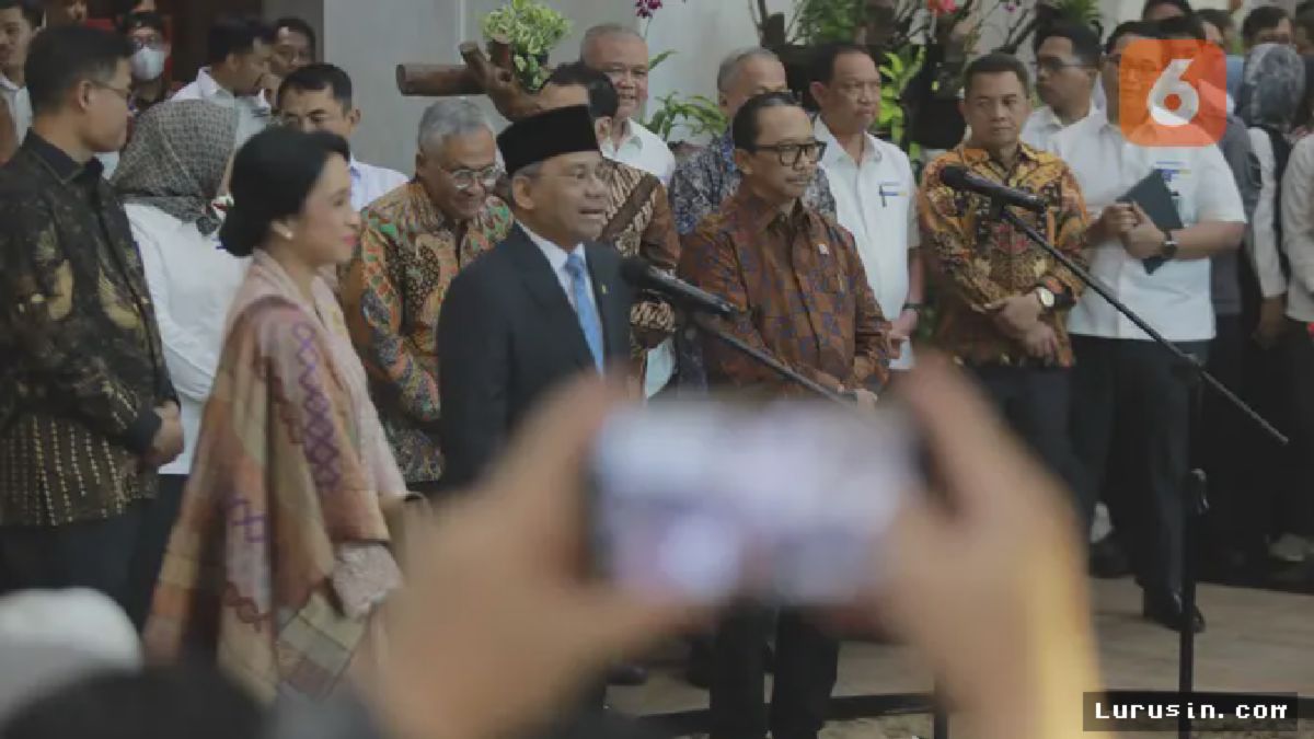 JAKARTA — Suahasil Nazara Resmi Dilantik Menjadi Menteri Keuangan Baru