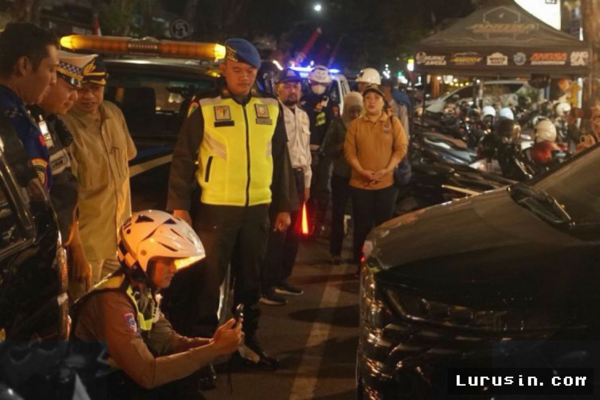 Tulungagung Razia Parkir Liar, 120 Kendaraan Penyerobot Trotoar Ditindak Tegas