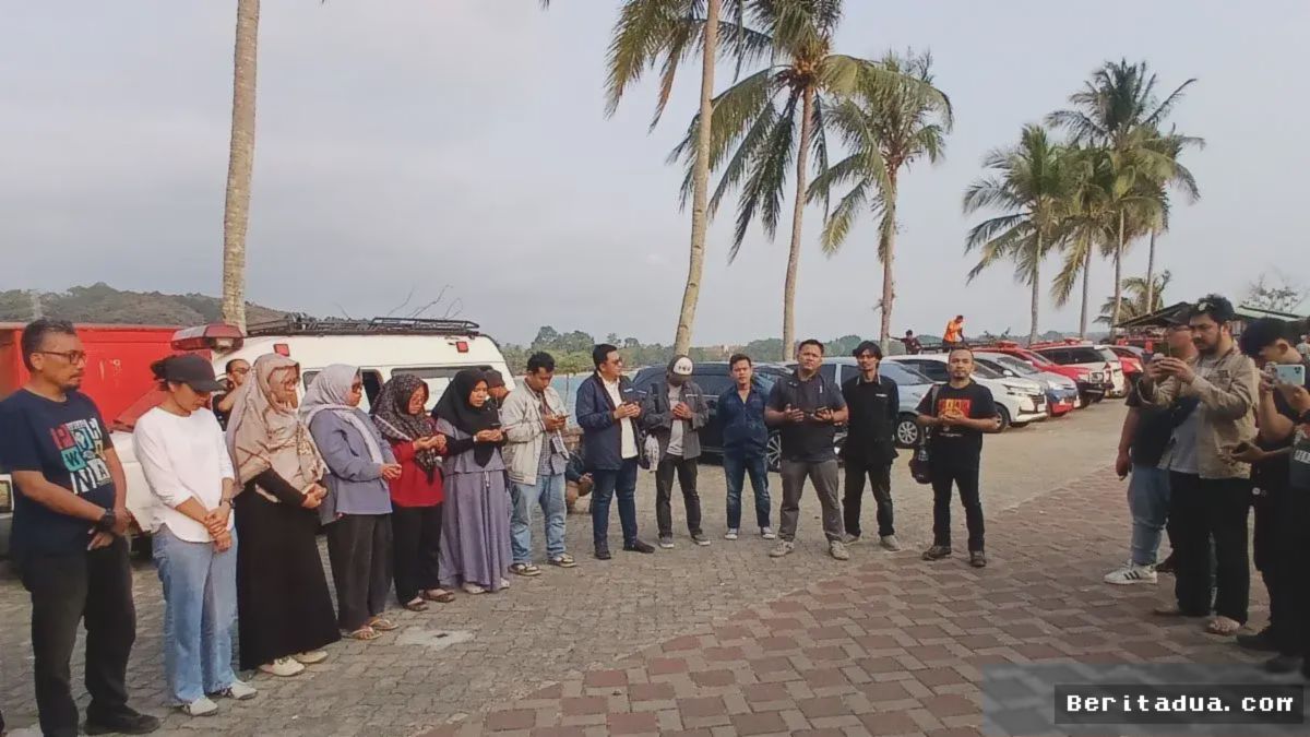 Jurnalis Banten Gelar Doa Bersama untuk Rekan Hilang di Selat Sunda