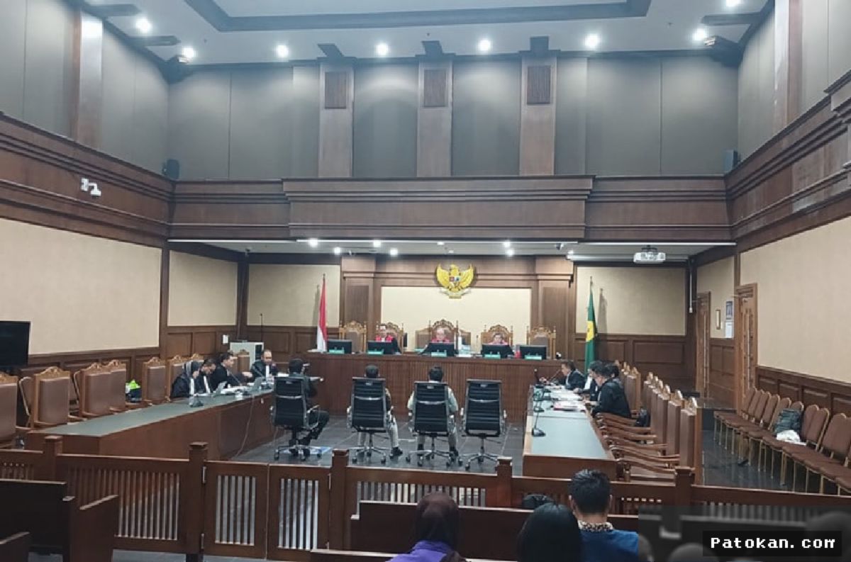 Eks Pejabat Bea Cukai Orlando Hamonangan Menangis Mengaku Diminta Pasang Badan