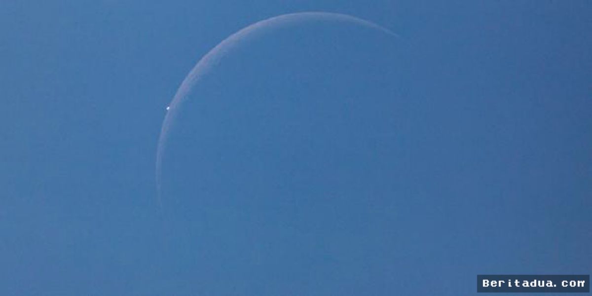 PARIS — Fenomena Langka Bulan Menutup Planet Venus Segera Terjadi