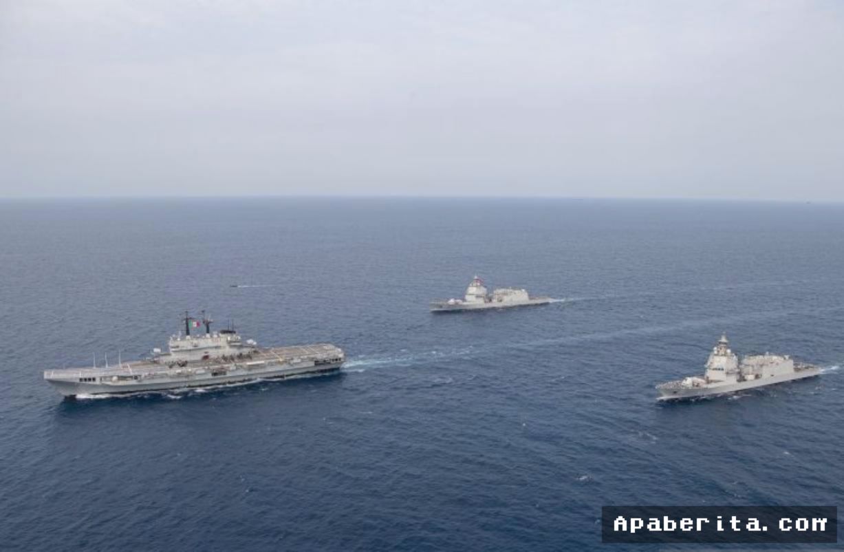 JAKARTA — Kapal Induk Italia Giuseppe Garibaldi Berlabuh di Tanjung Priok