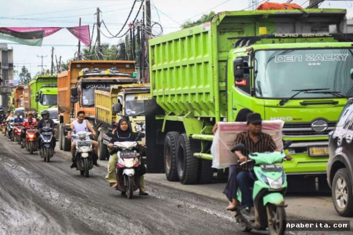 BOGOR — Pemprov Jabar Tuntaskan Perbaikan Jalan Parung Panjang Rp142 Miliar