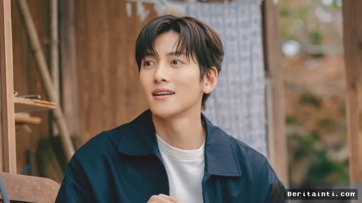Ji Chang-wook Bintangi Drama Rom-Com Korea-Jepang Merry Berry Love