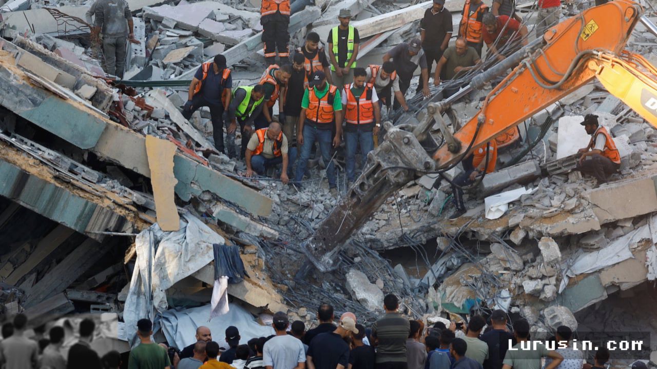 Gaza — Gedung Rusak Akibat Perang Ambruk, 19 Warga Meninggal Dunia
