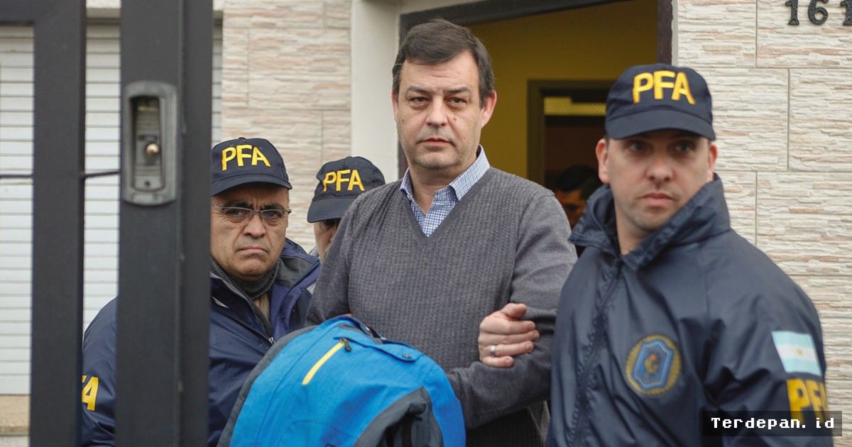 BUENOS AIRES — Mantan Akuntan Keluarga Kirchner Mengakui Skandal Pencucian Uang