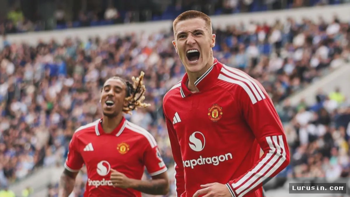 MANCHESTER — MU Rotasi Skuad Kontra Sabah FK Usai Shaw Cedera