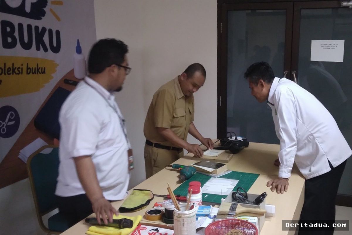 YOGYAKARTA — DPAD DIY Gelar Workshop Perbaikan Buku Rusak