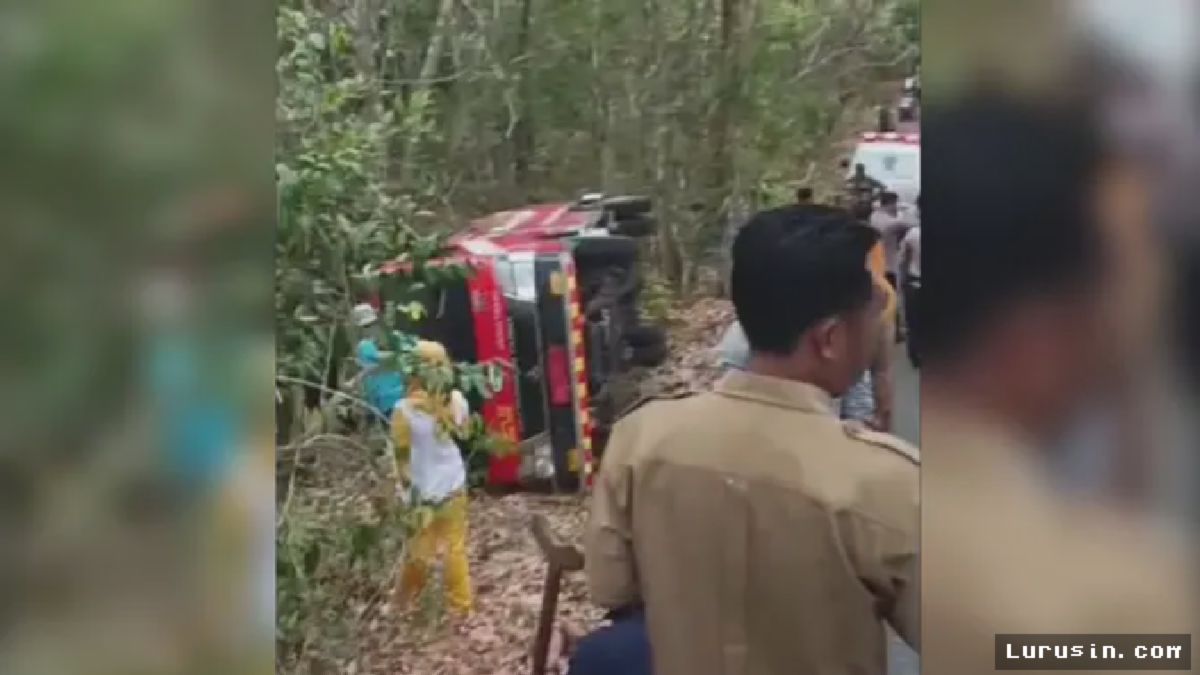 Mobil Damkar Selayar Terguling Menuju Lokasi Karhutla, Satu Petugas Gugur