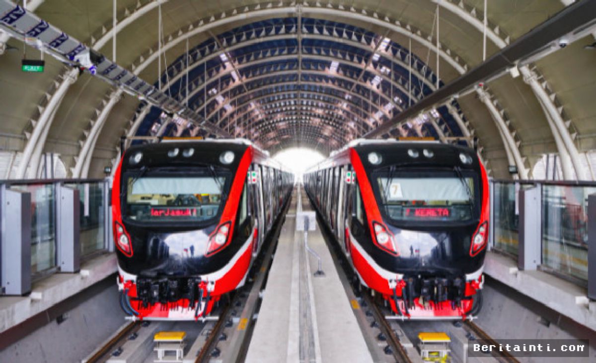 LRT Jakarta Berlakukan Tarif Spesial Rp 8 Hingga September