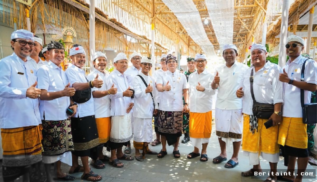 Badung — Pemkab Badung Apresiasi Pelaksanaan Karya Atma Wedana Desa Adat Kuta