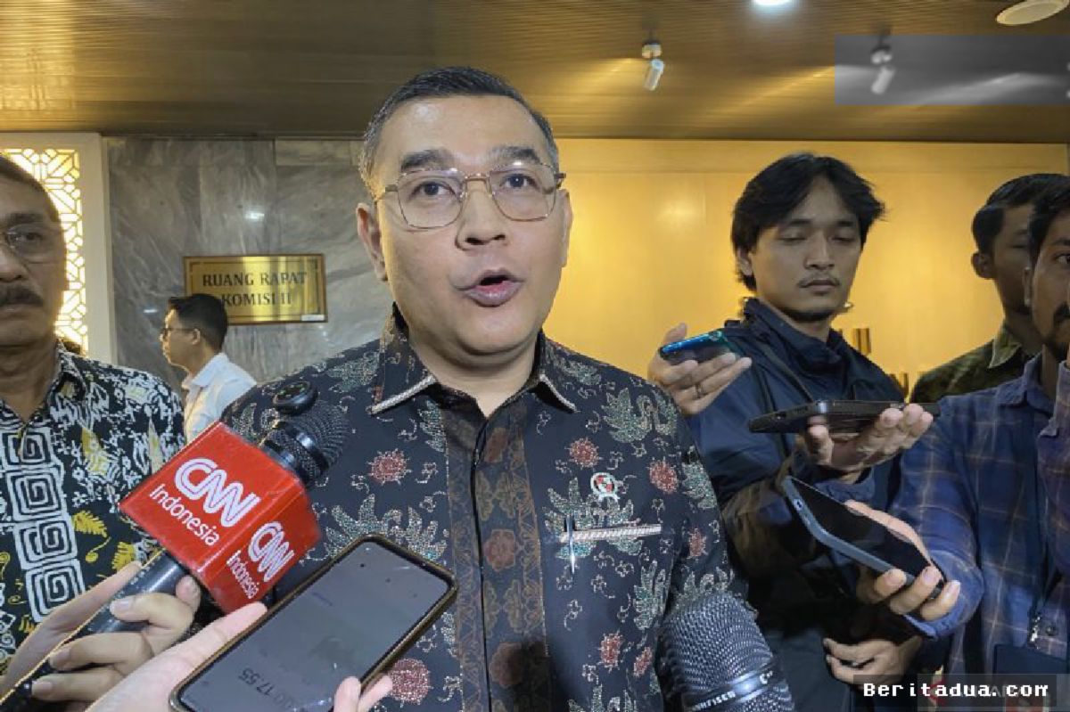 Absen Dua Hari di DPR, Wamen Ungkap Kondisi Nusron Wahid