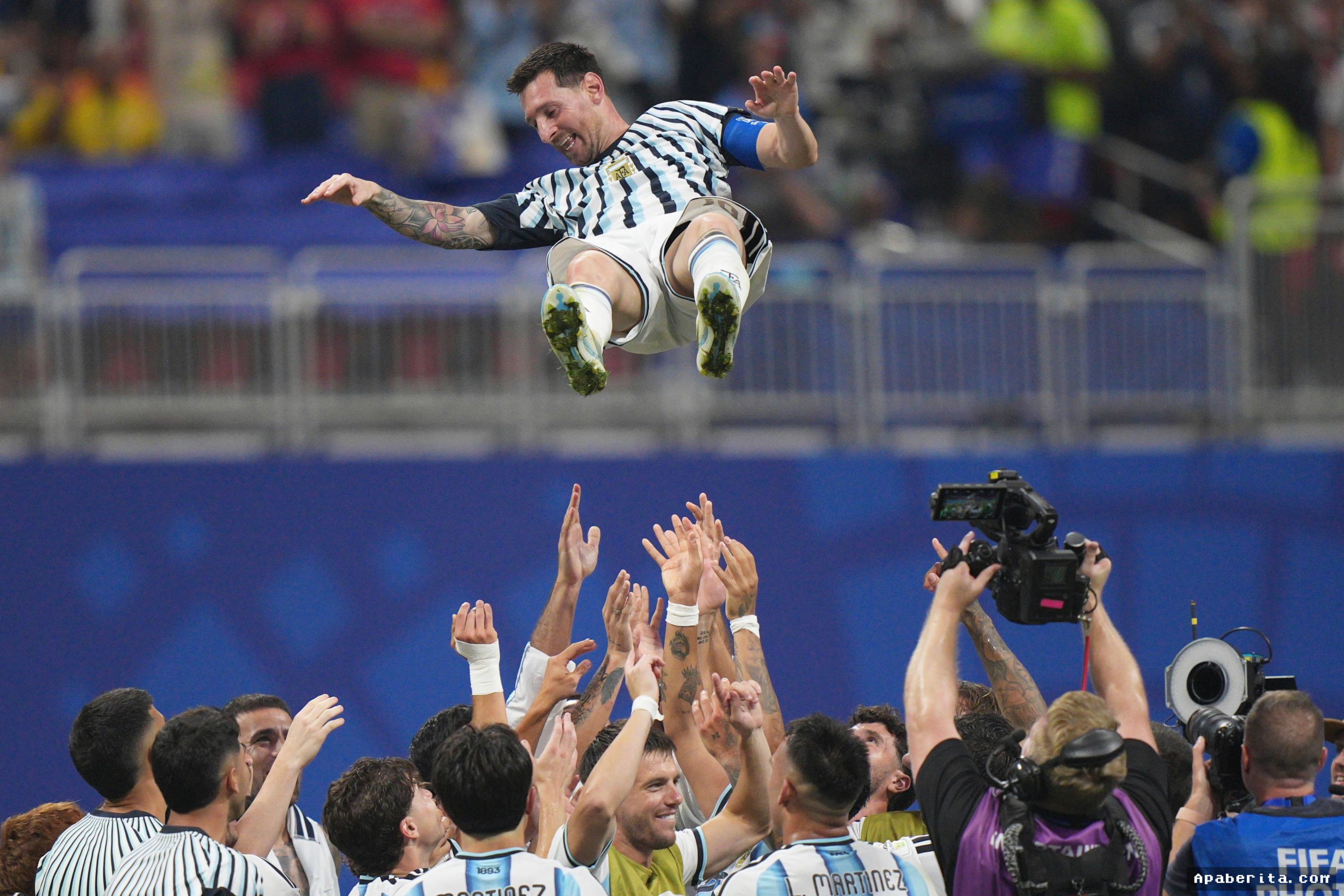 ARGENTINA — Lionel Messi Masuk Skuad Timnas, Hanya Main Laga Terakhir