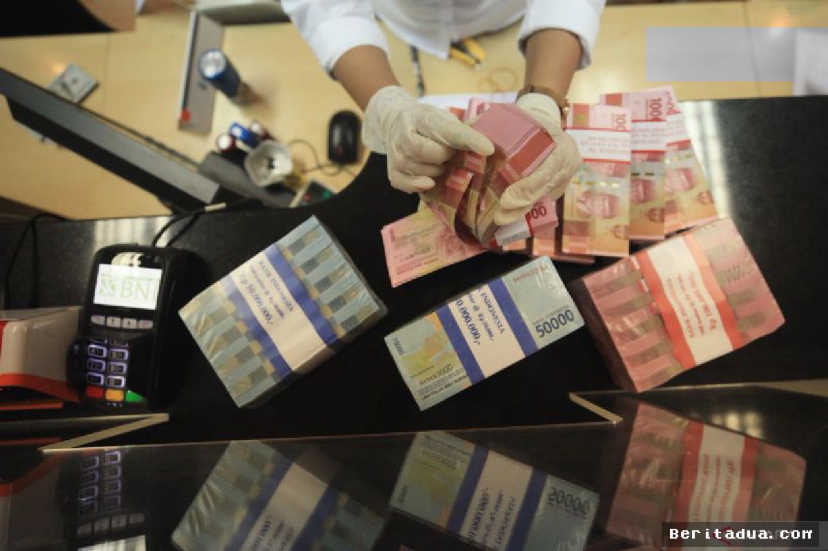 JAKARTA — Rupiah Melemah Tipis Menjelang Keputusan Suku Bunga FOMC