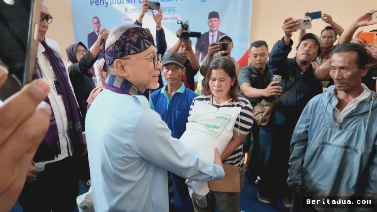 KEDIRI — Pemerintah dan BULOG Salurkan Ribuan Ton Beras Bantuan