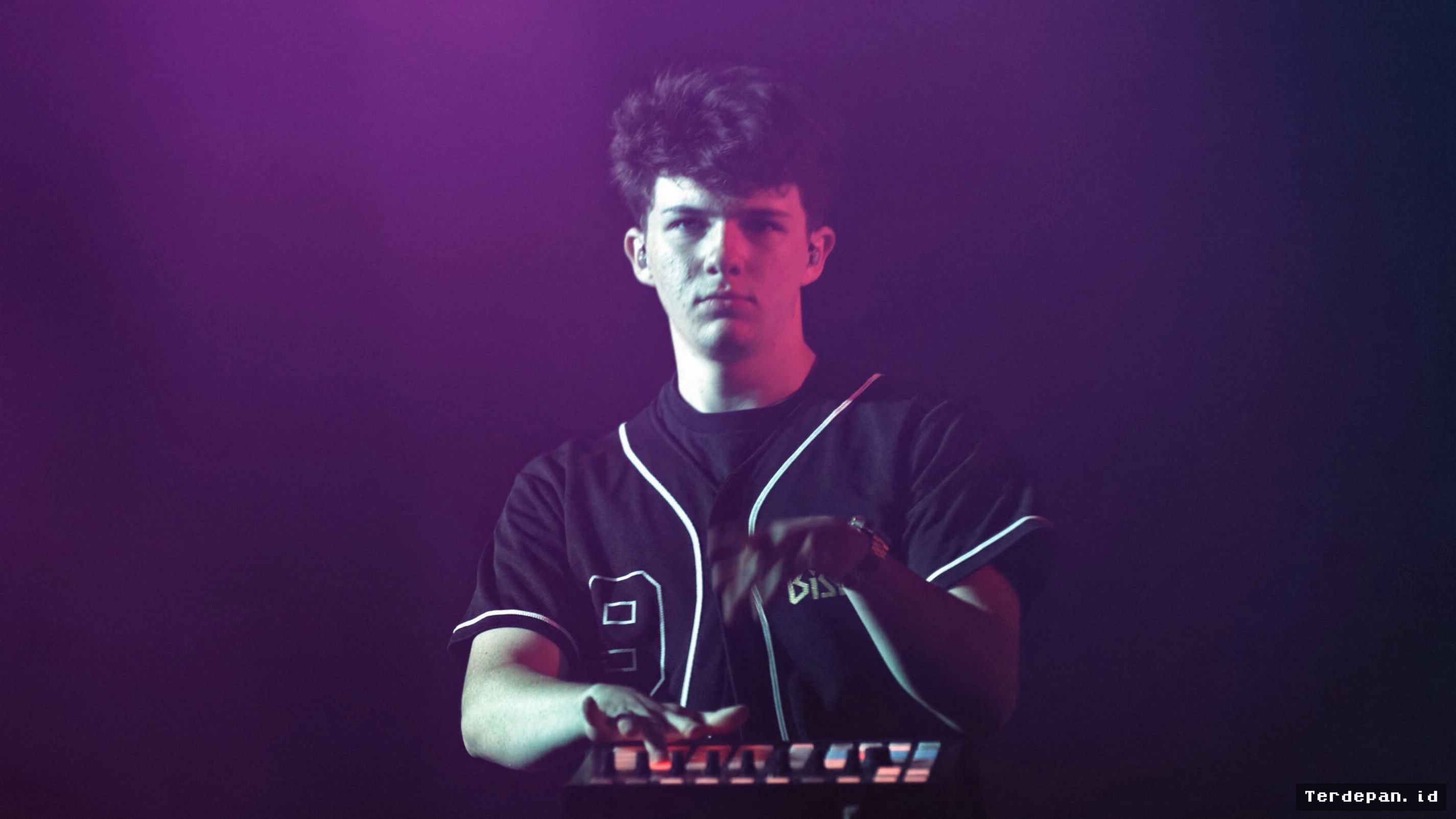 Petit Biscuit Batalkan Tur Australia dan Indonesia Demi Kesehatan Mental