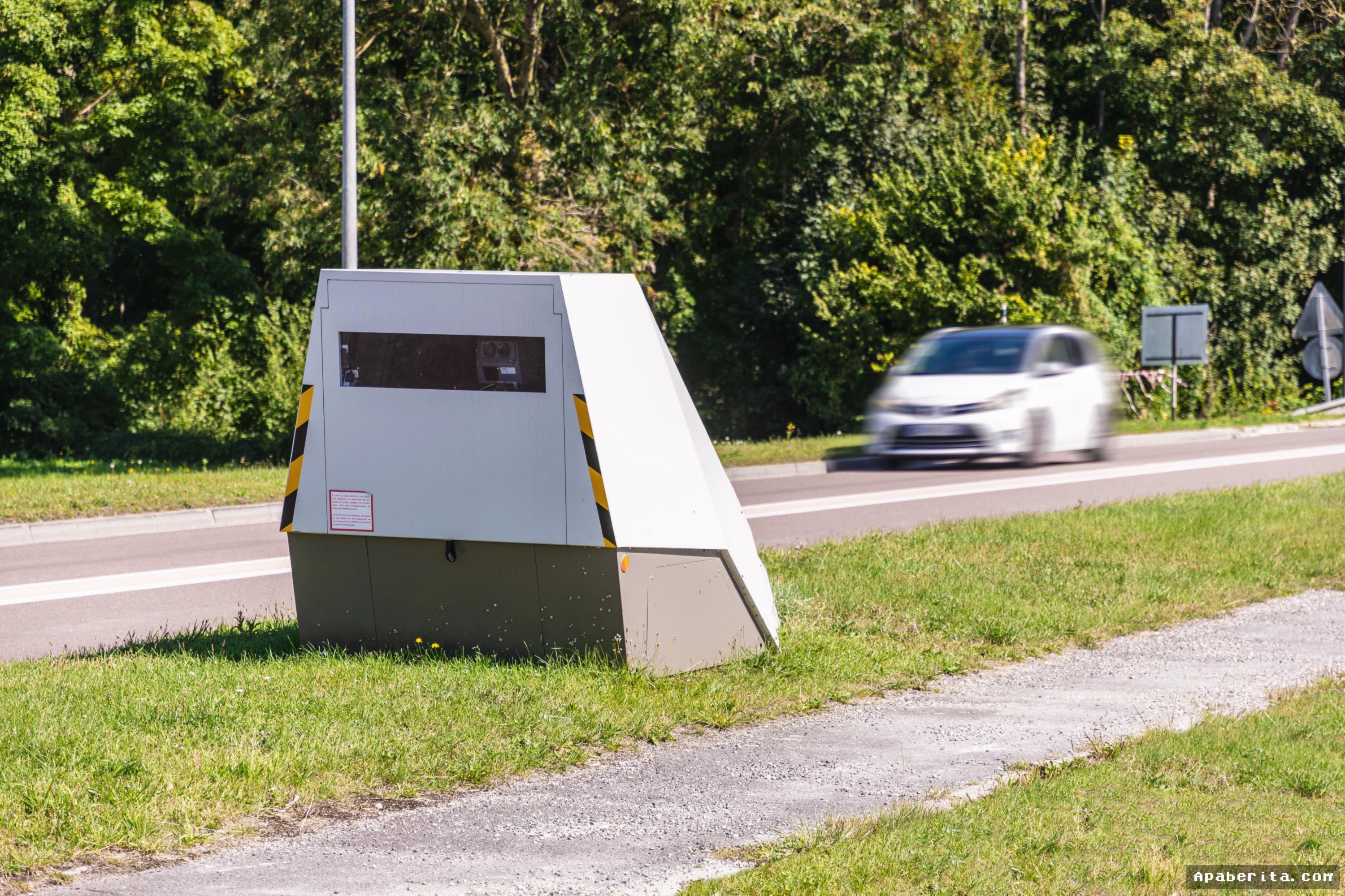 ÉVREUX — Ngebut 93 Km/Jam, SIM Wali Kota Guy Lefrand Dicabut Polisi