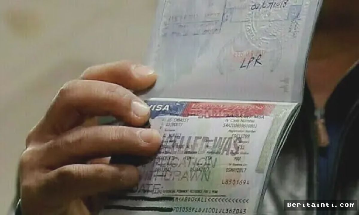 Trump Usulkan Penghapusan Masa Tenggang Visa H-1B Bagi Pekerja PHK