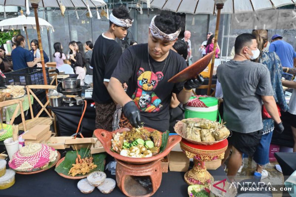 BALI — Geliat Ekonomi Kreatif Tampilkan 15 Oleh-Oleh Khas Paling Buruan