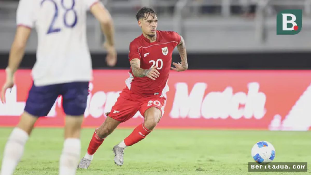 SURABAYA — Shayne Pattynama Tampil Agresif Kawal Sisi Kiri Timnas Indonesia