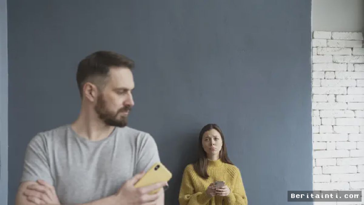 JAKARTA — Silent Treatment Berbahaya Bagi Kesehatan Mental Pasangan