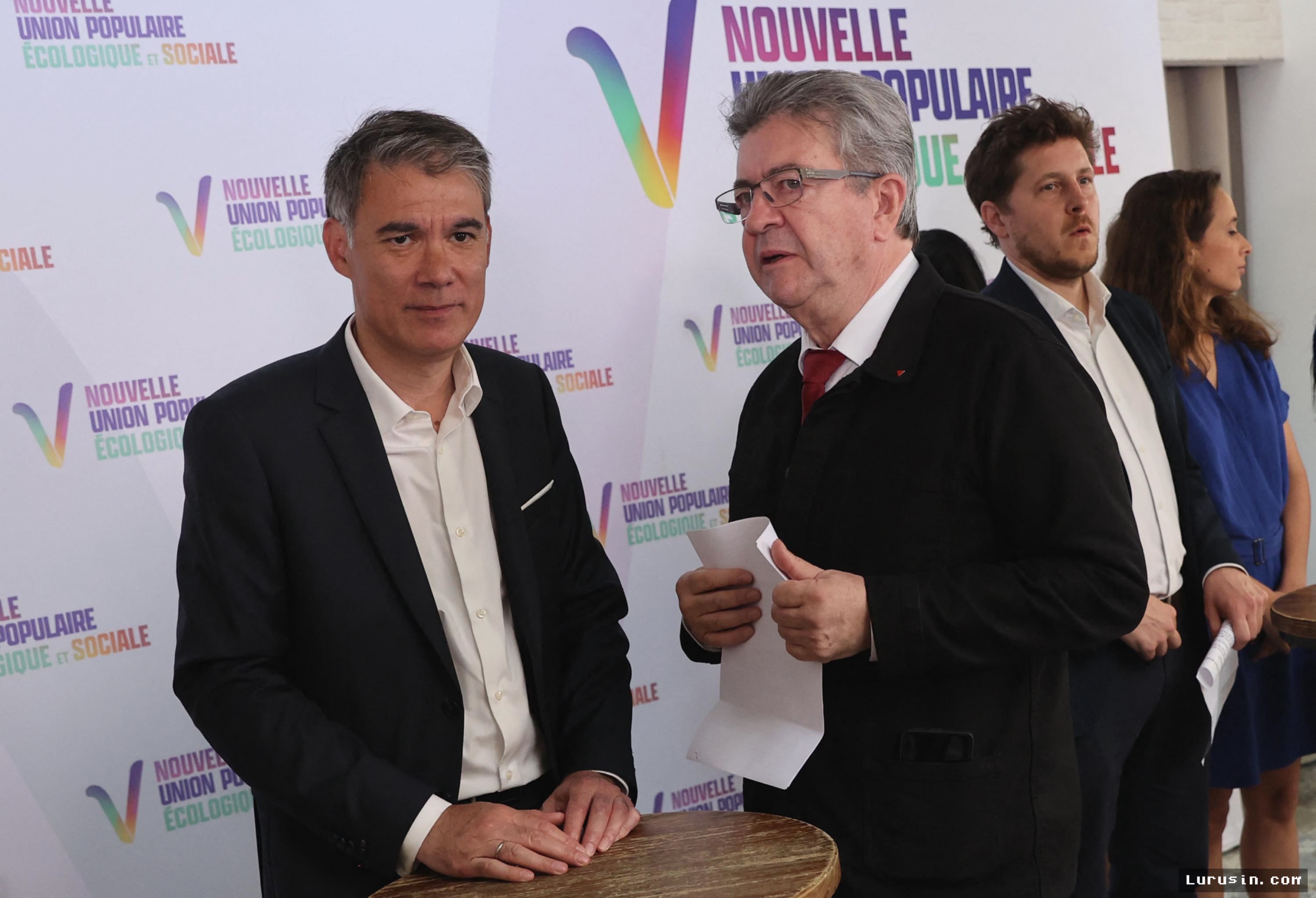 PARIS — Olivier Faure Rangkul Mélenchon Menjelang Pilpres Prancis 2027