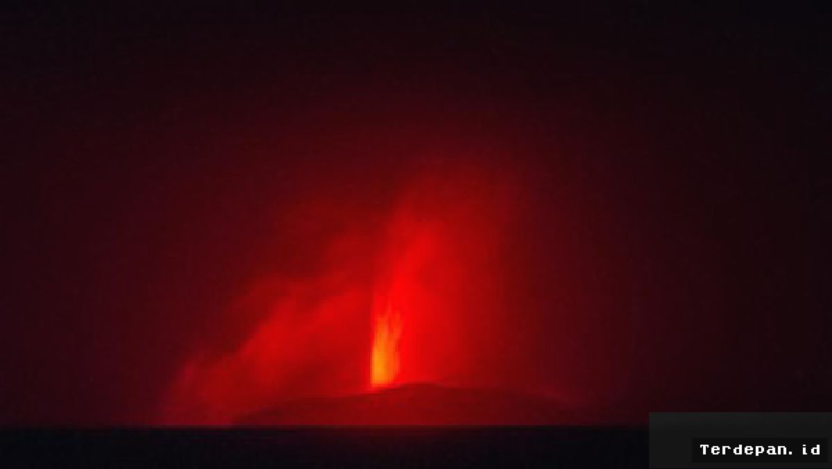 Empat Gunung Berapi Erupsi Serentak di Indonesia Hari Ini