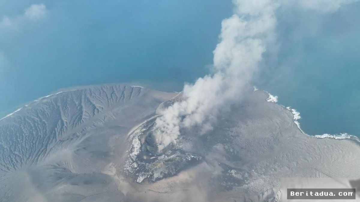 LAMPUNG — Korban Erupsi Krakatau Terima Bantuan Uang dan Logistik Pekanan