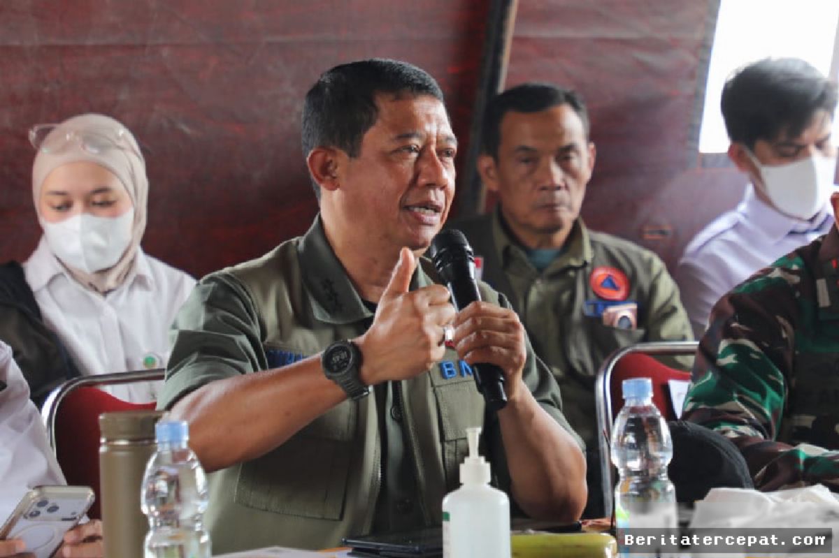 Kalimantan — Kepala BNPB Tegaskan Hidup Masyarakat Normal saat Karhutla