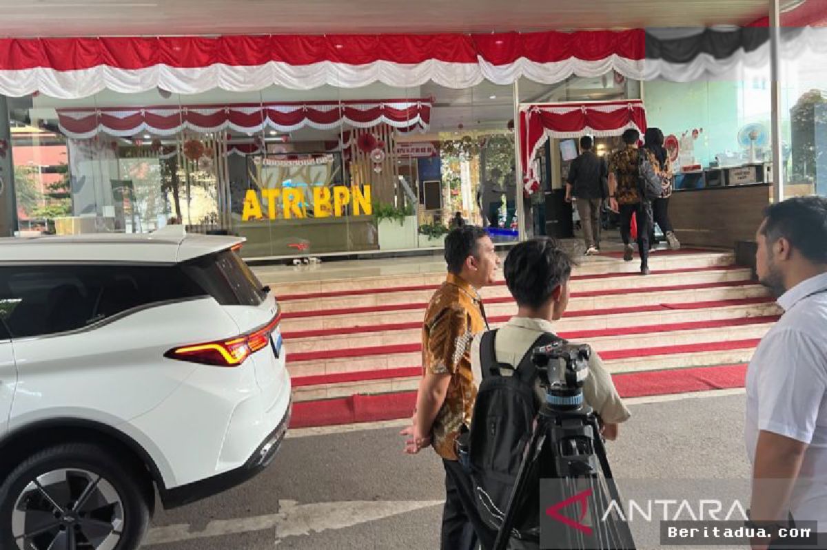 JAKARTA — KPK Geledah Kantor ATR/BPN, Pelayanan Publik Tetap Berjalan Normal
