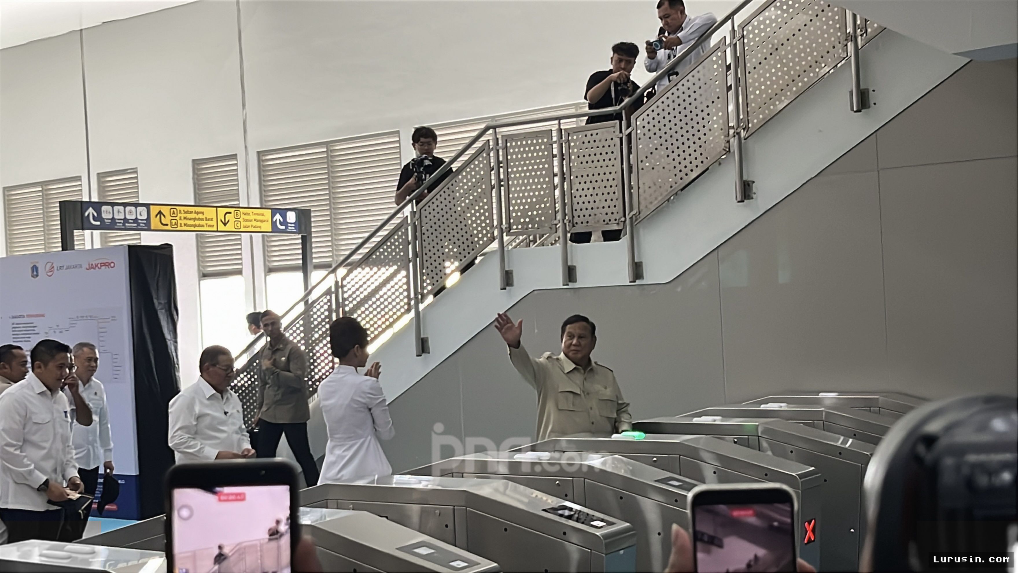 JAKARTA — Prabowo Resmikan LRT Rute Rawamangun-Manggarai