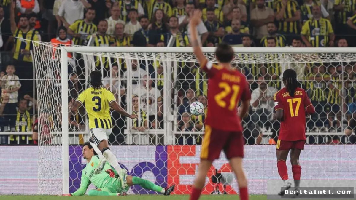 AS Roma Ditahan Imbang Fenerbahce 1-1 di Liga Champions