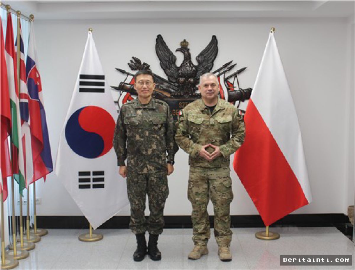 SEOUL — Korsel dan Polandia Sepakat Memperluas Kerja Sama Militer