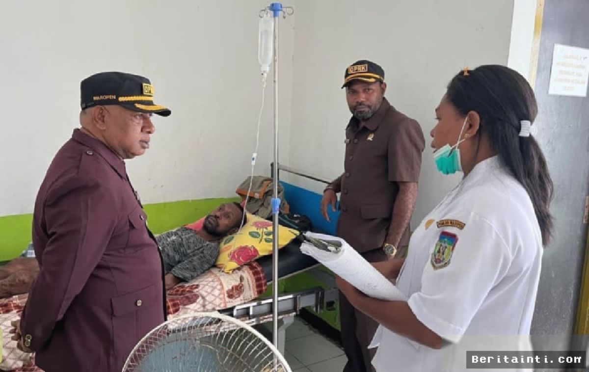 Kaleb Woisiri Soroti Kelangkaan Obat dan Alat Medis di Puskesmas Waropen