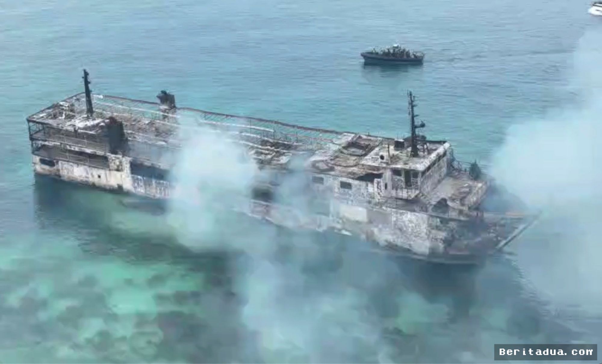 FILIPINA — Ferry Terbakar di Palawan, Lima Tewas dan 80 Orang Hilang