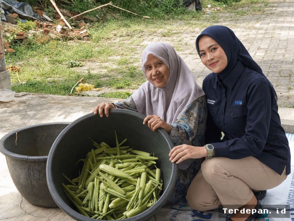 Nasabah PNM Mekaar Sulap Limbah Keramik Pasar Jadi Cuan Jutaan