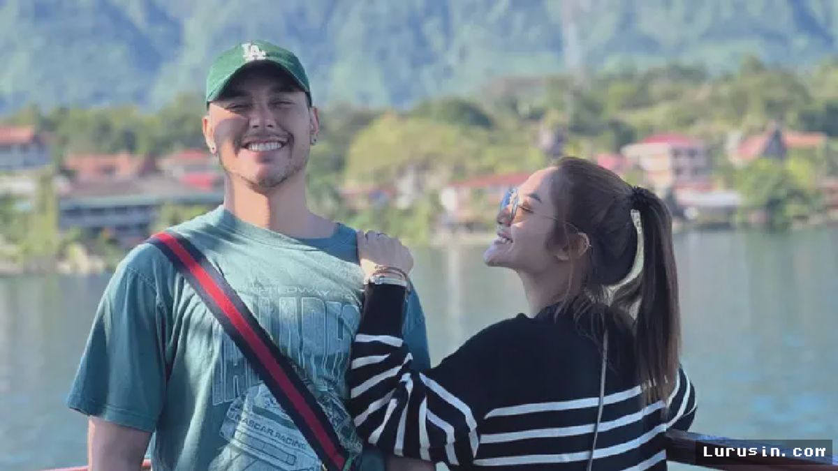 Siti Badriah dan Krisjiana Baharudin Jelajahi Potensi Wisata Pulau Samosir