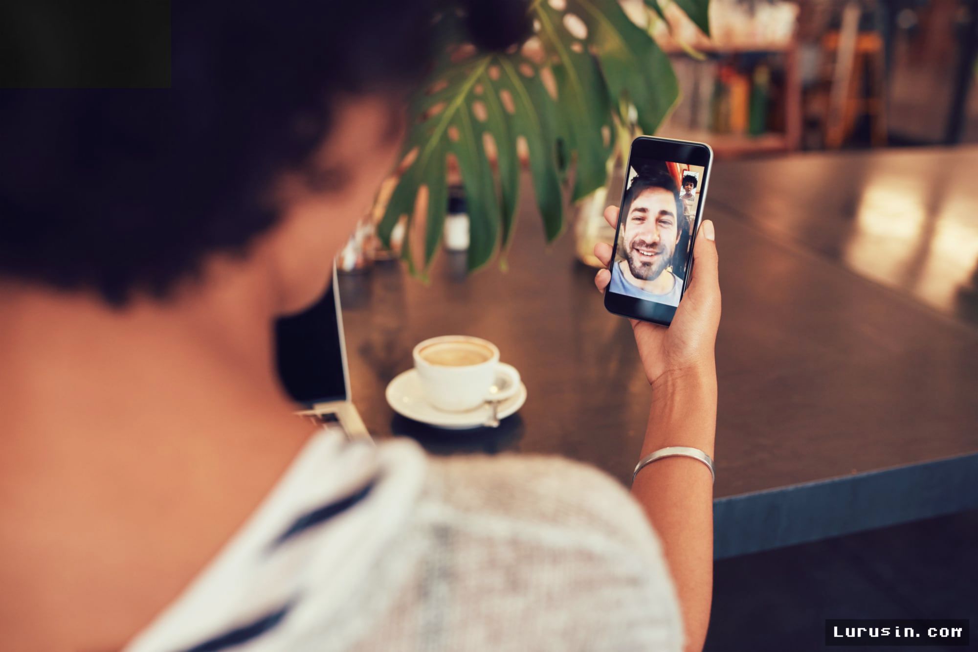 Pakar Keamanan Ungkap Modus Penipuan Deepfake Panggilan Video Real-Time