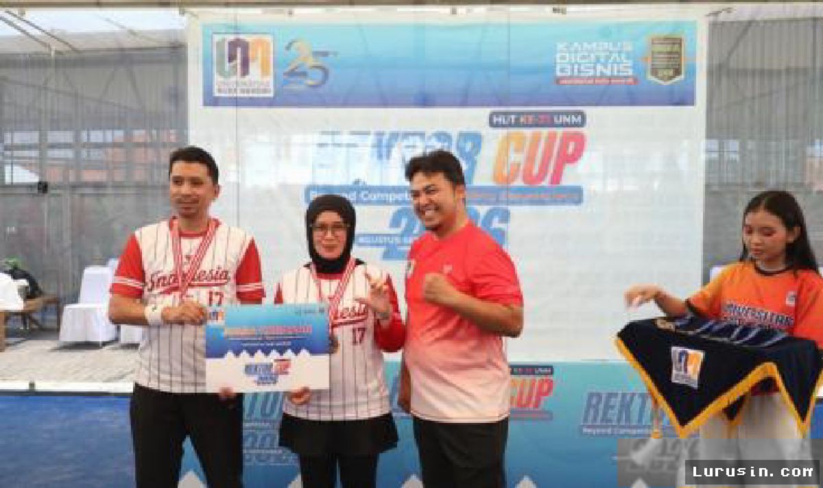 JAKARTA — Cyber University Tembus Empat Besar Rektor Cup Padel 2026