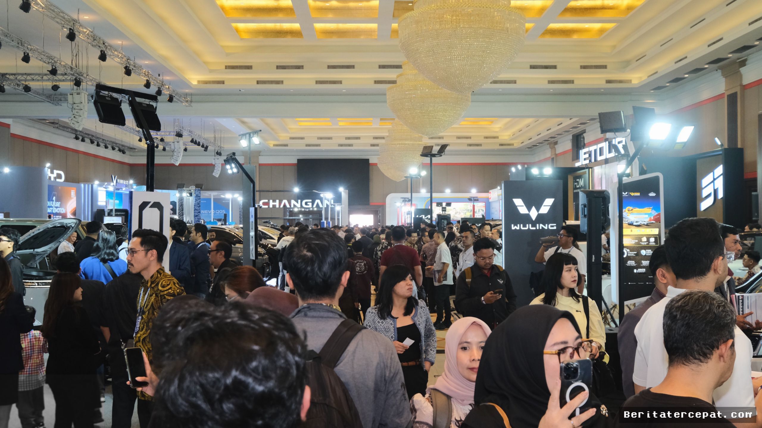 BANDUNG — GIIAS Bandung Sukses Tarik Perhatian Puluhan Ribu Pengunjung