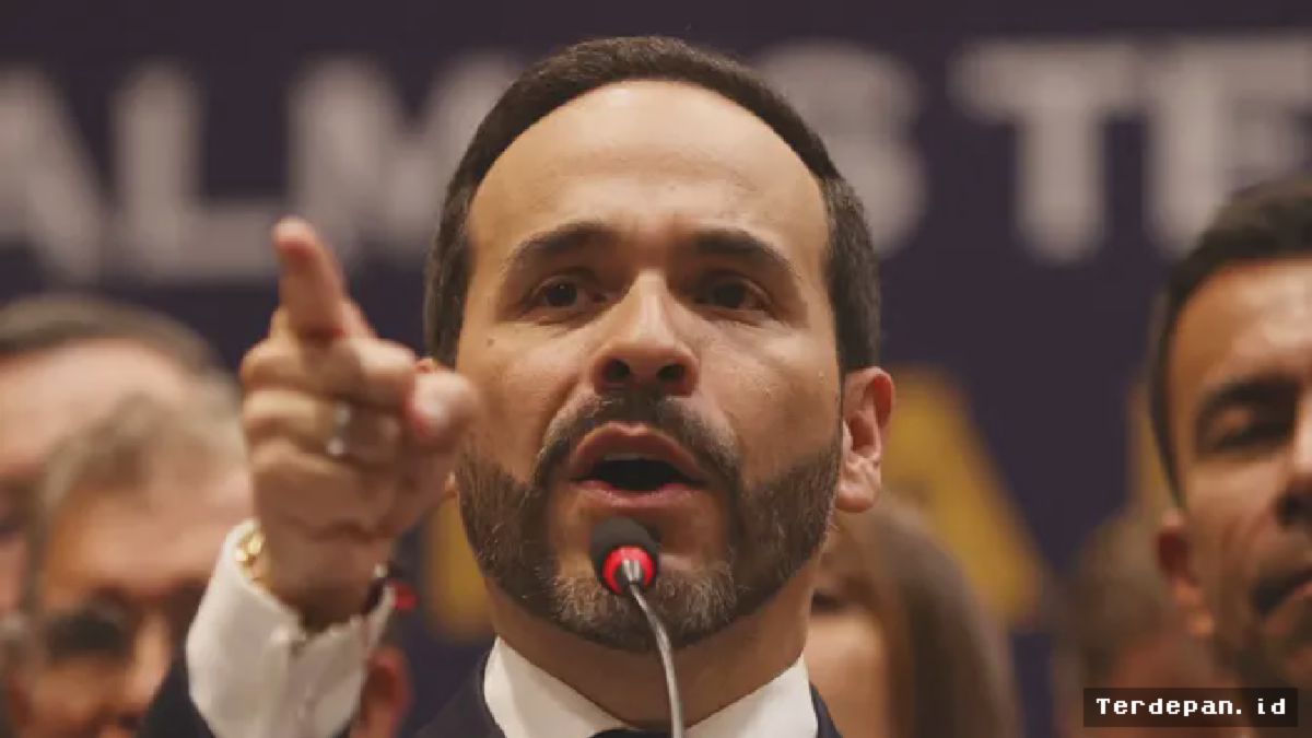 Abelardo de la Espriella Resmi Dilantik Jadi Presiden Kolombia