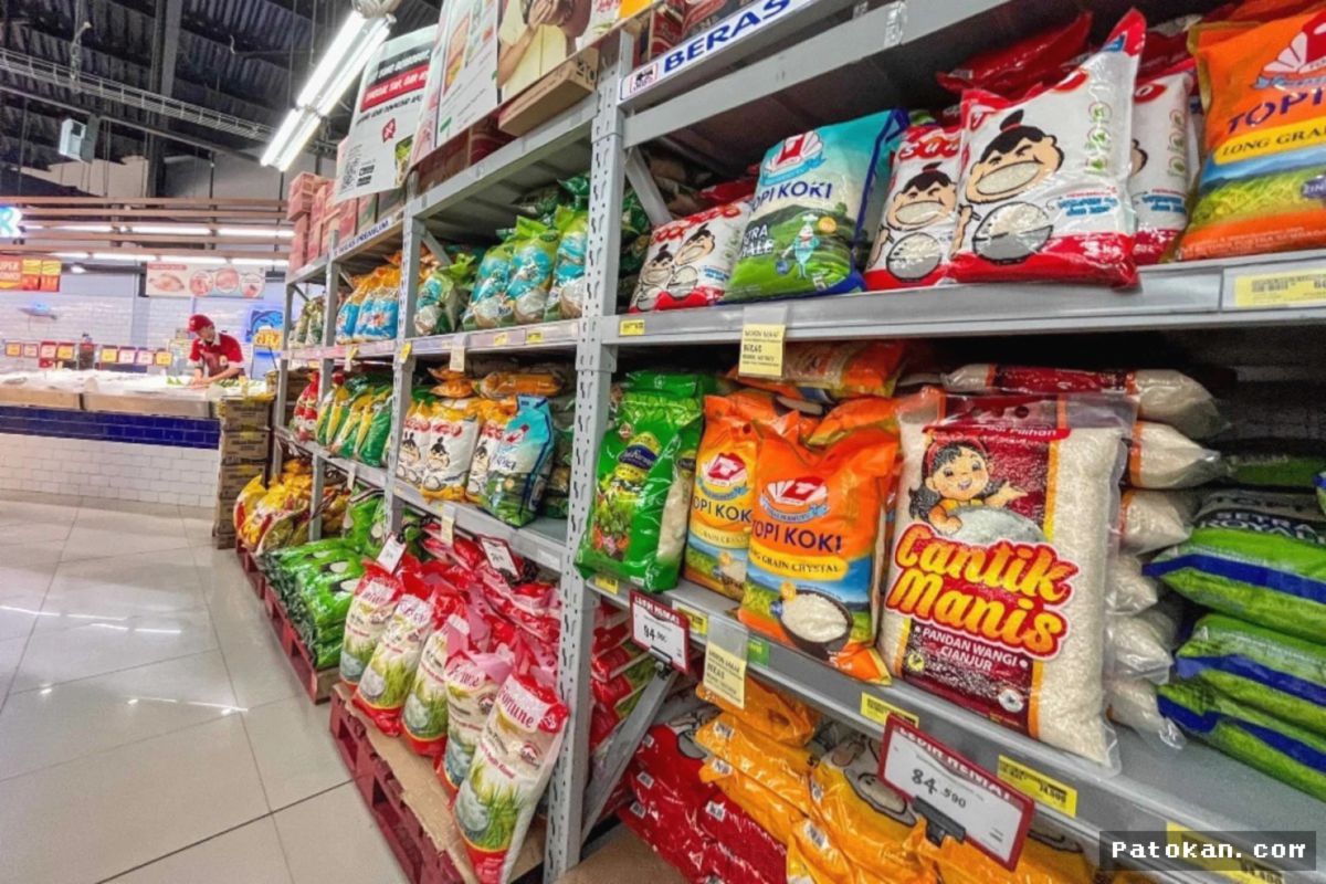 Mendag Cabut Izin 25 Merek Beras, Stok Ritel Dipastikan Aman
