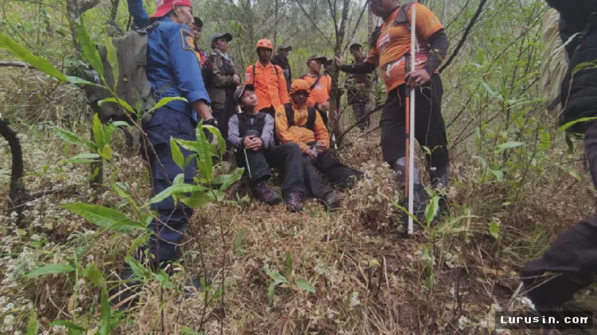 BALI — Tim SAR Evakuasi Dua Pendaki Tersesat di Gunung Agung