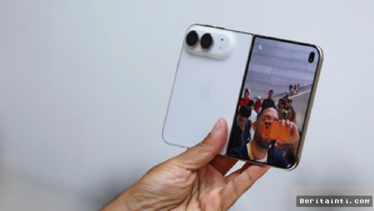 CUPERTINO — Apple Resmi Meluncurkan iPhone Duo Ponsel Lipat Pertama