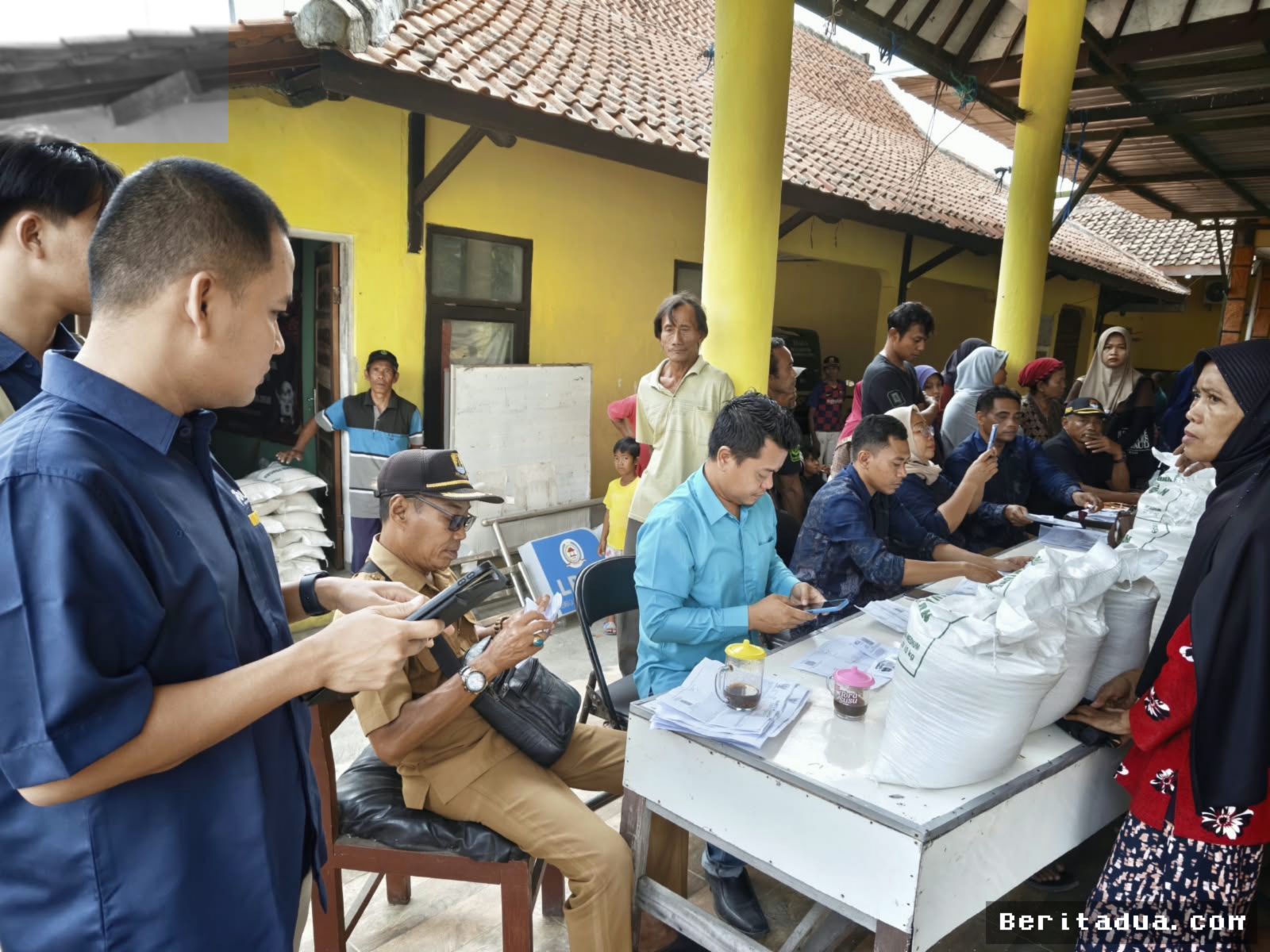 BULOG Cirebon Perketat Pengawasan Penyaluran Beras Bantuan Pangan
