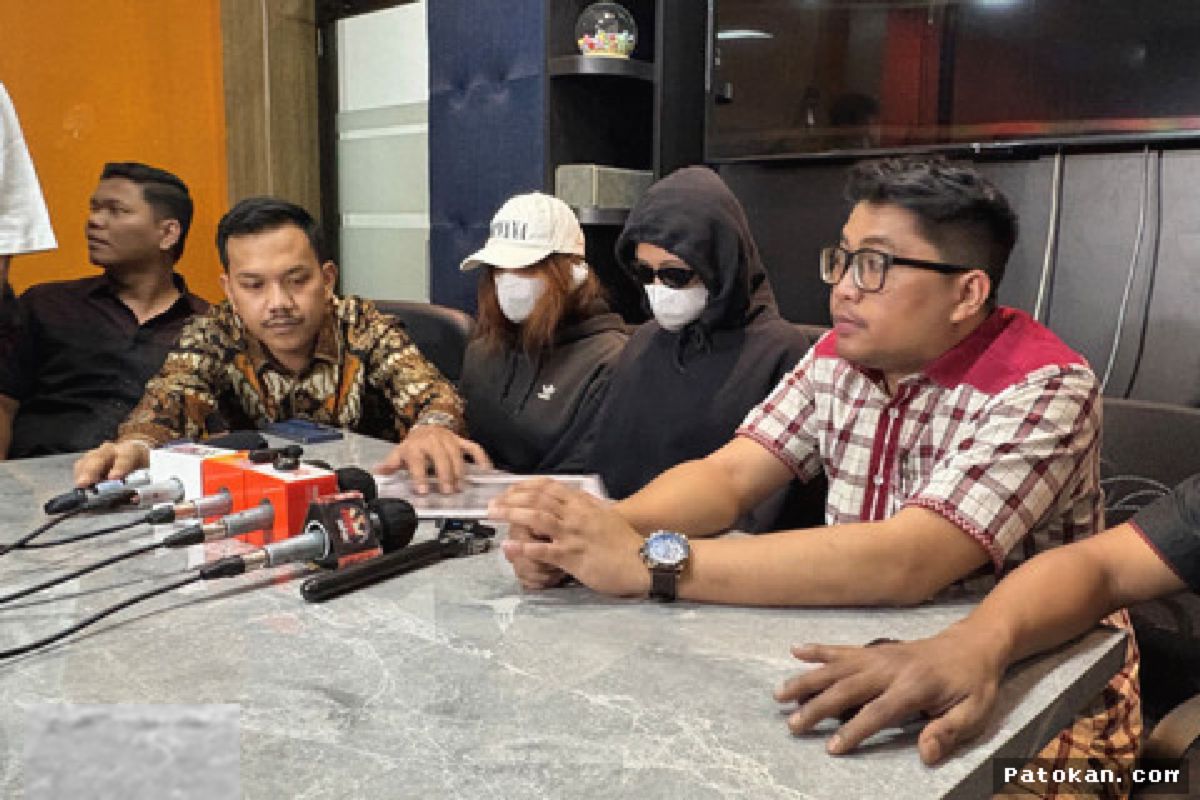 Betrand Peto Dilaporkan ke Polda Metro Jaya atas Kasus Kekerasan Seksual