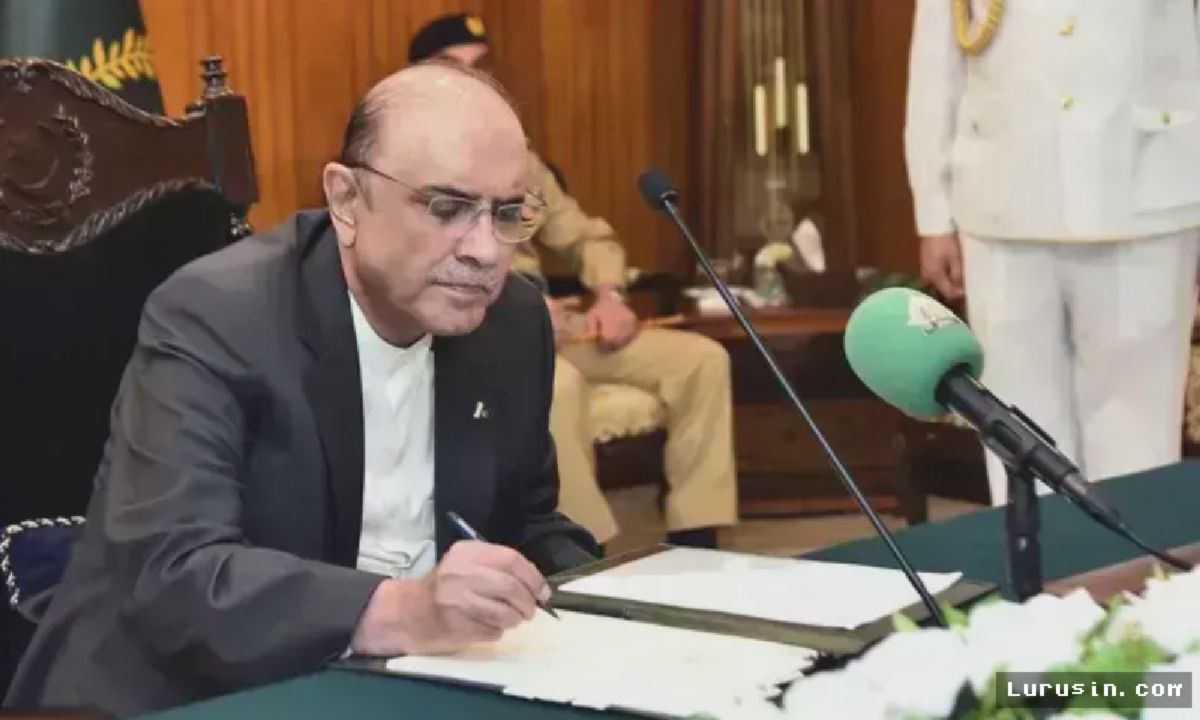 PAKISTAN — Perawat Heroik Kebakaran PIMS Dianugerahi Medali Keberanian