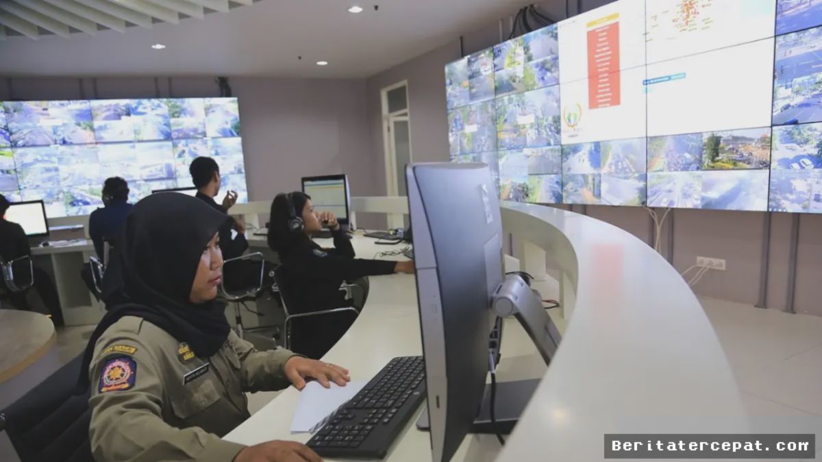 Surabaya Bekali Operator Call Center 112 Penanganan Krisis Psikologis